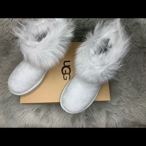 *SOLD* BRAND NEW 100% AUTHENTIC UGG W/Mini Toscana